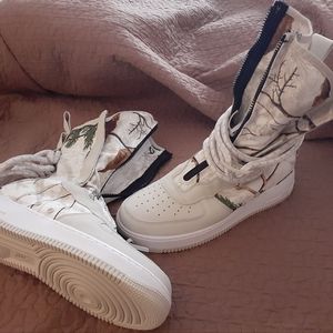 Nike Realtree x SF Air Force1 Hi 'White Camo' Sneakers Men's